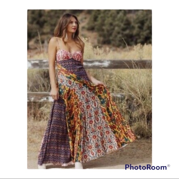 Free People x Revolve Holiday Herro Printed Maxi Dress; Brand new w/tag - Picture 2 of 8
